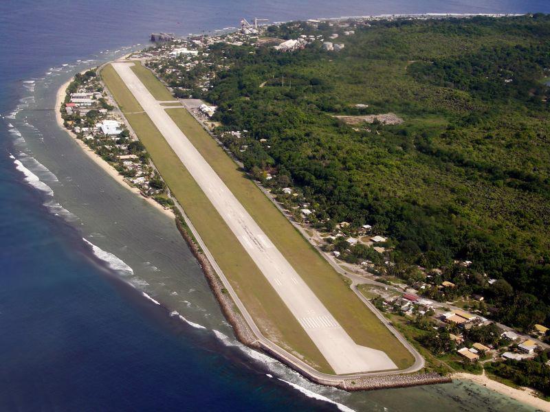 Pemandangan Lapangan Terbang Antarabangsa Nauru.