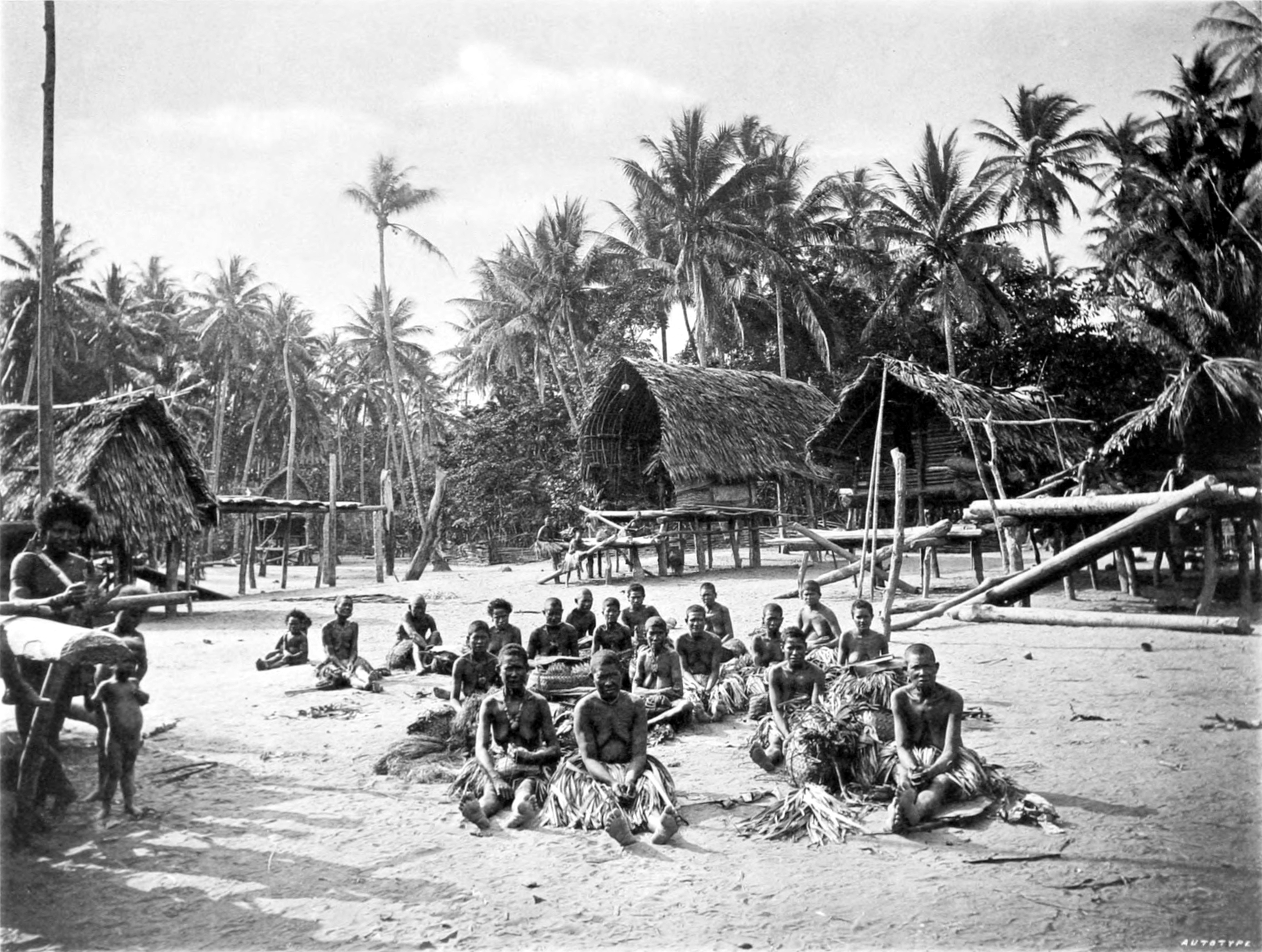 Phụ nữ Kerepunu tại khu chợ Kalo, New Guinea thuộc Anh, 1885