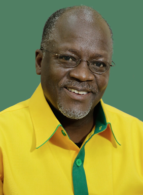 Tổng thống thứ năm John Magufuli, người có những chính sách gây tranh cãi về nhân quyền và dân chủ.