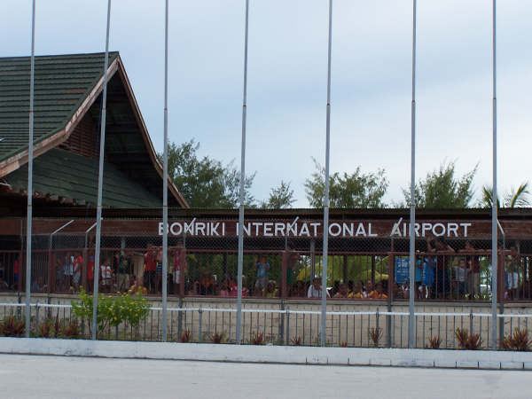 본리키 국제공항
