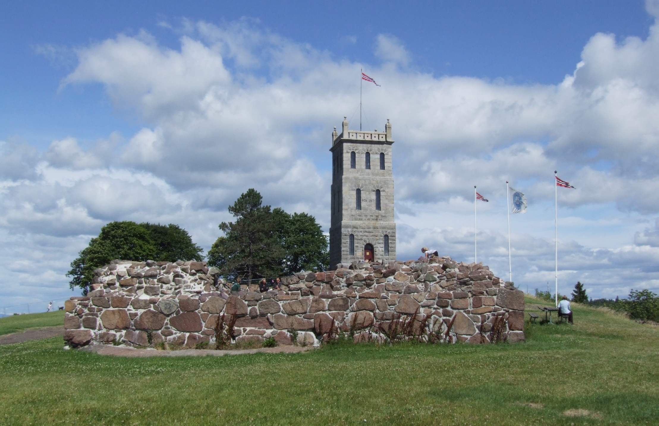 The ruin park of Tønsberg Fortress in Tønsberg. The tower in the background was built in 1888 for the city's 1000th anniversary. The site is a popular tourist attraction.