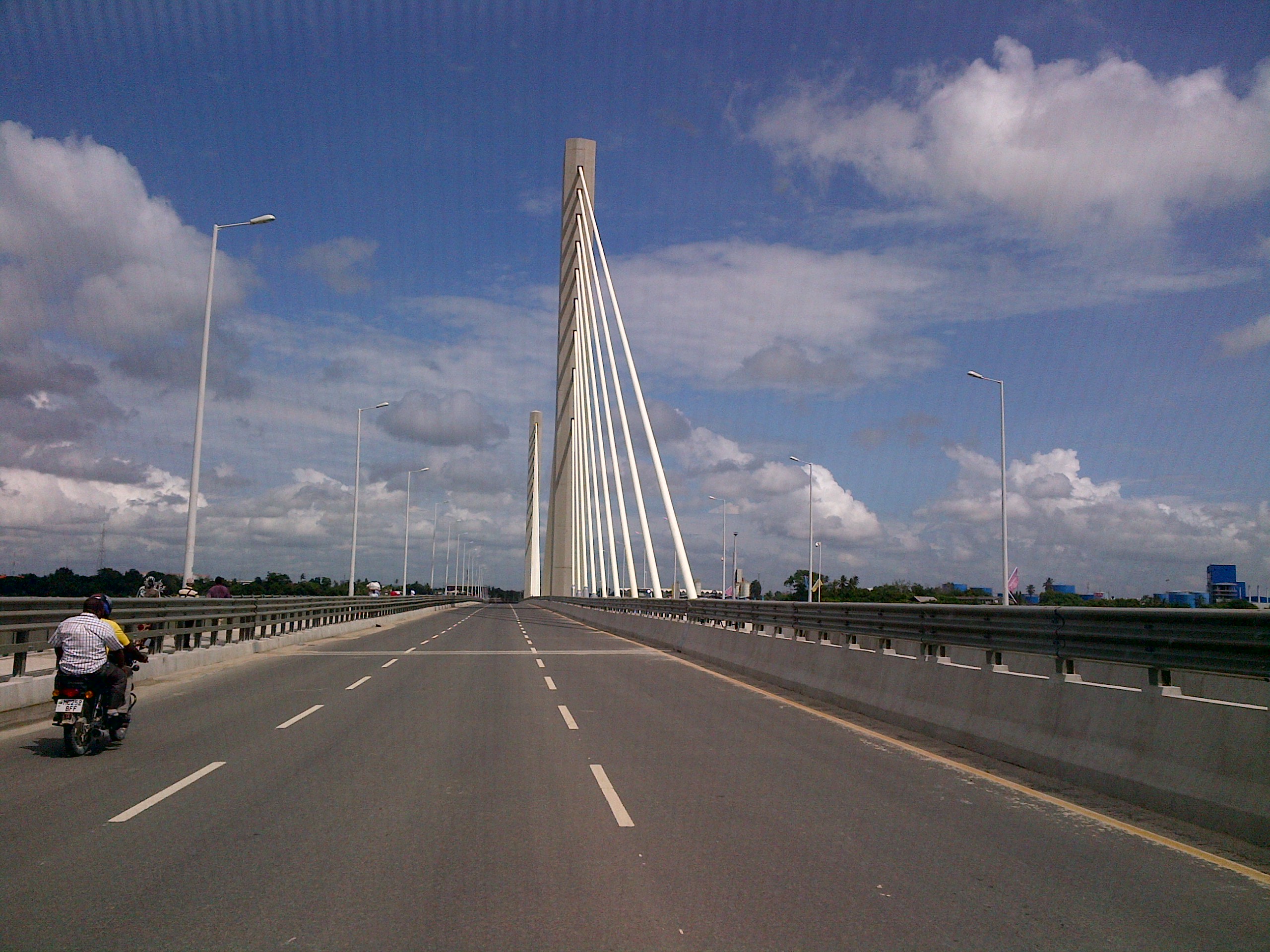 Jembatan Nyerere di Kigamboni, Dar es Salaam