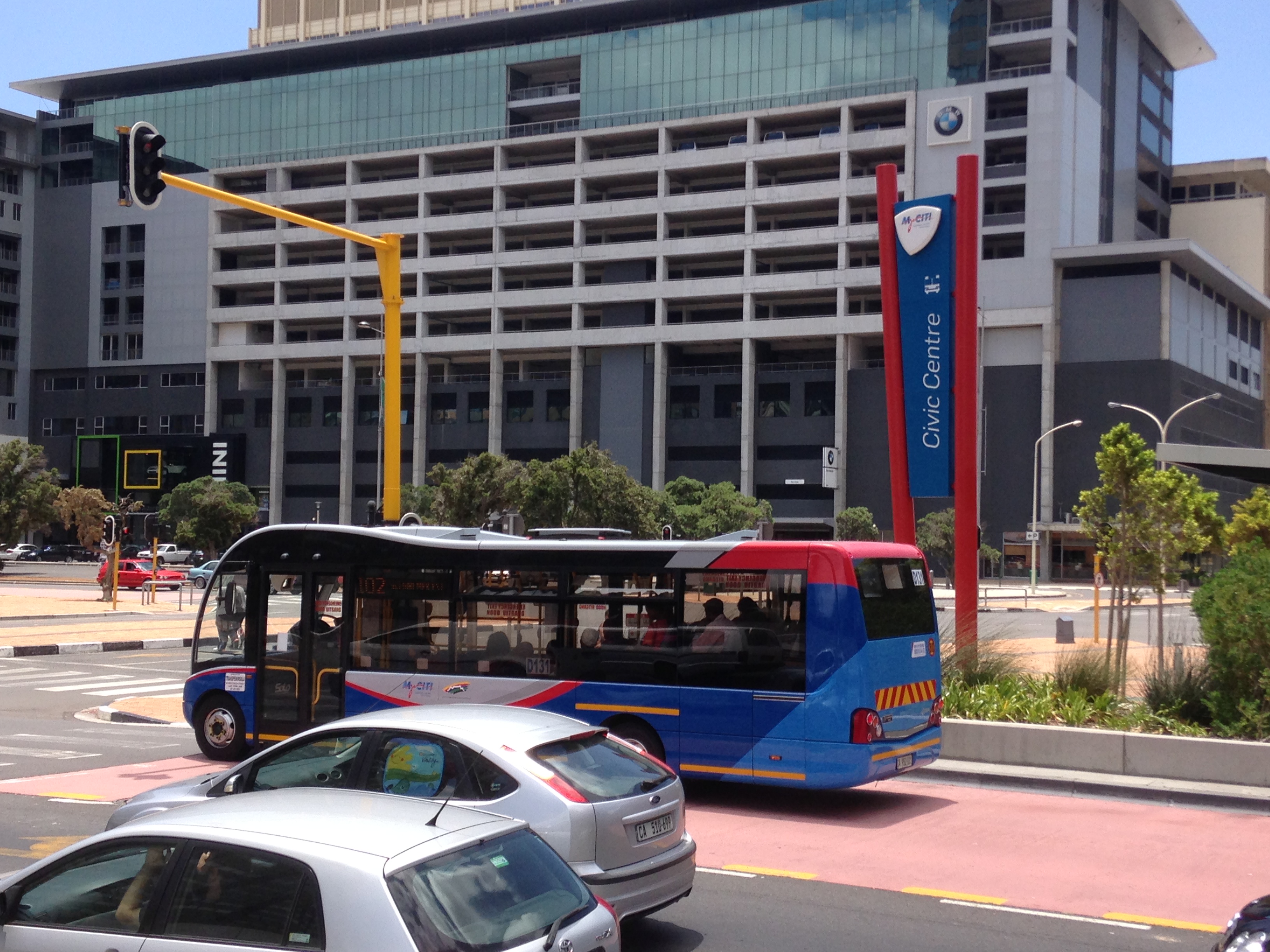 Xe buýt MyCiTi ở Cape Town.