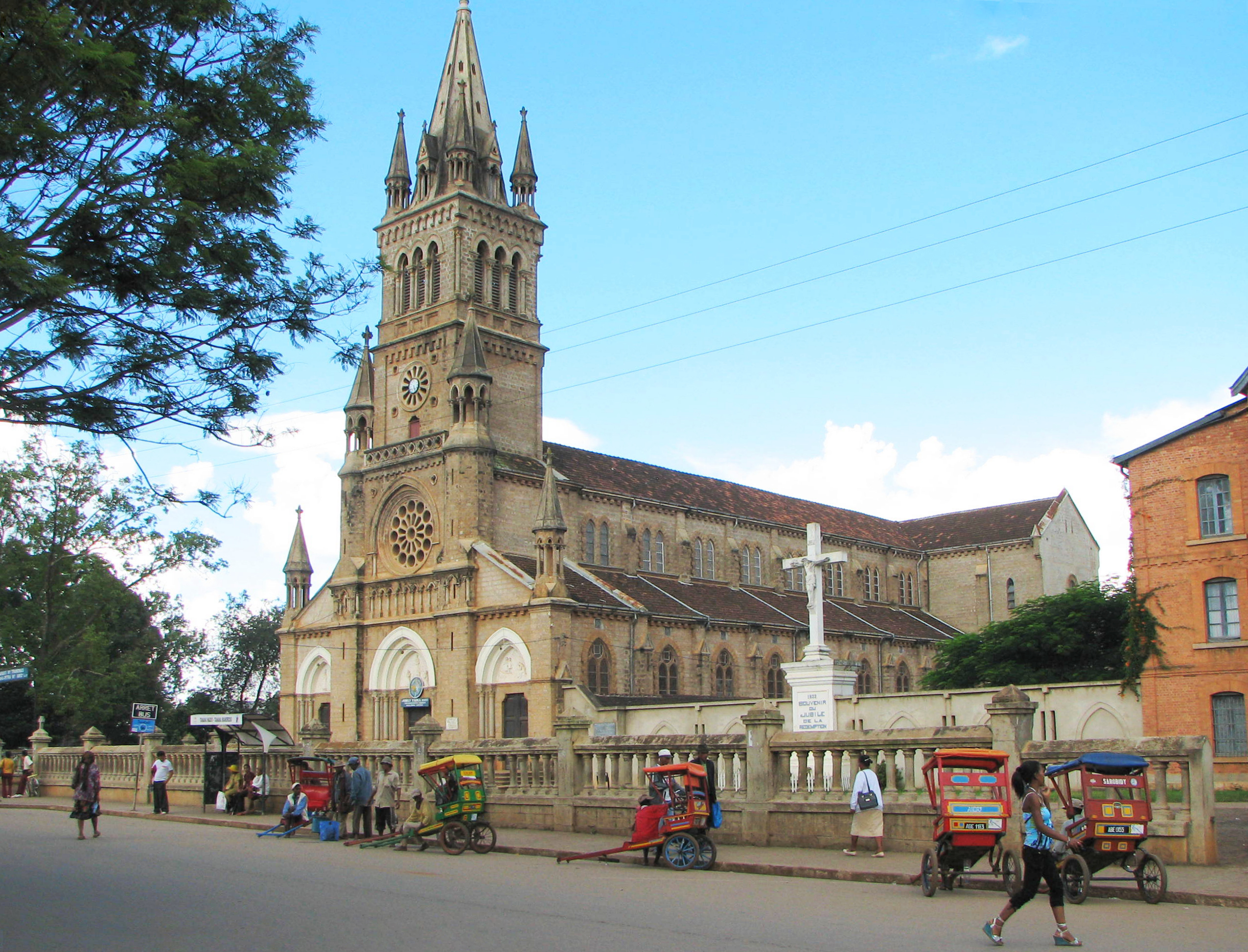 Katedral Bunda Maria dari La Salette di Antsirabe