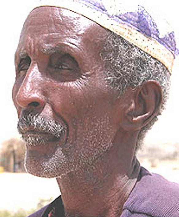 Một người đàn ông người Somali đội mũ truyền thống.