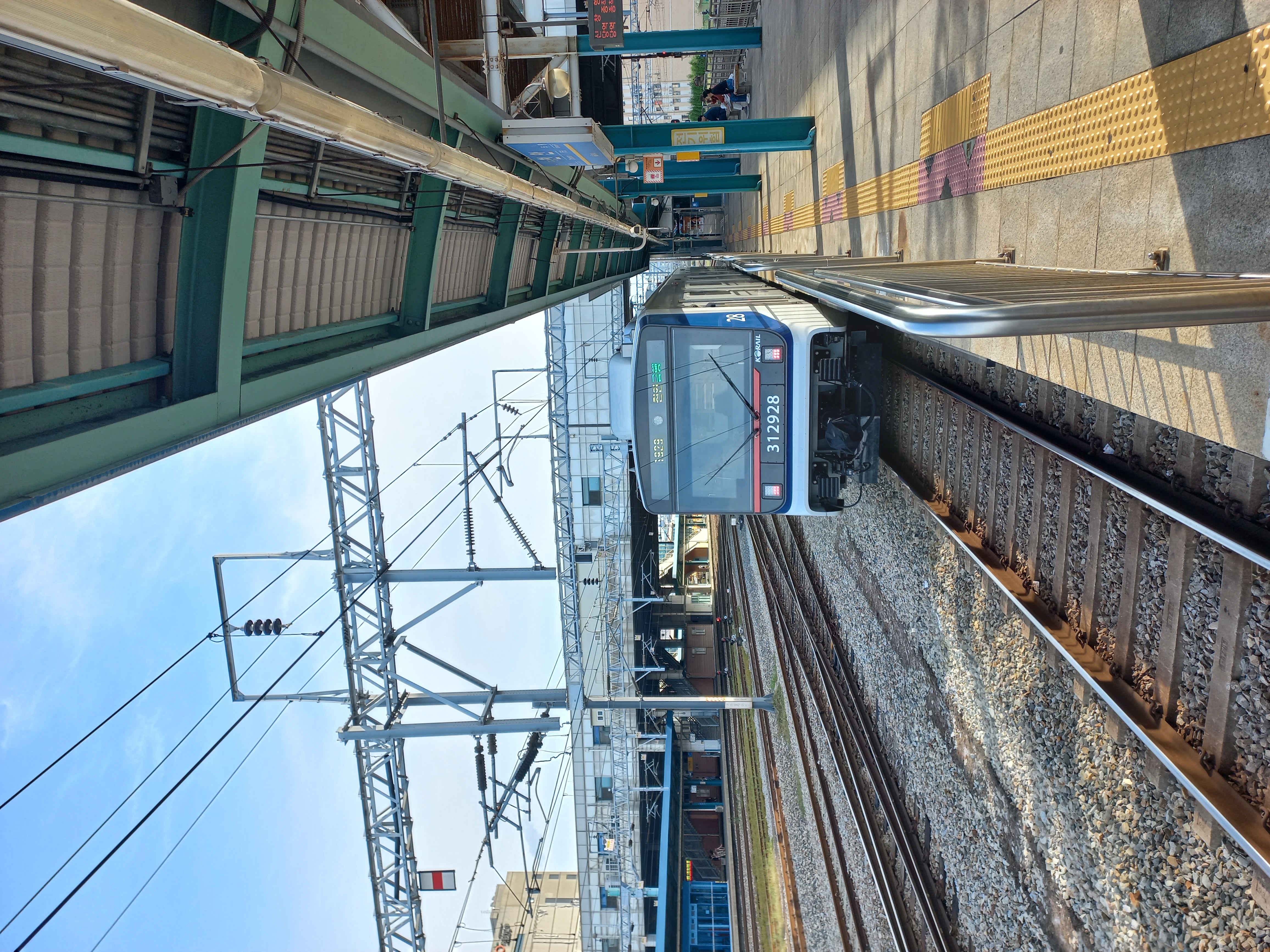 [[천안역]]에서 출발하는 31228편성