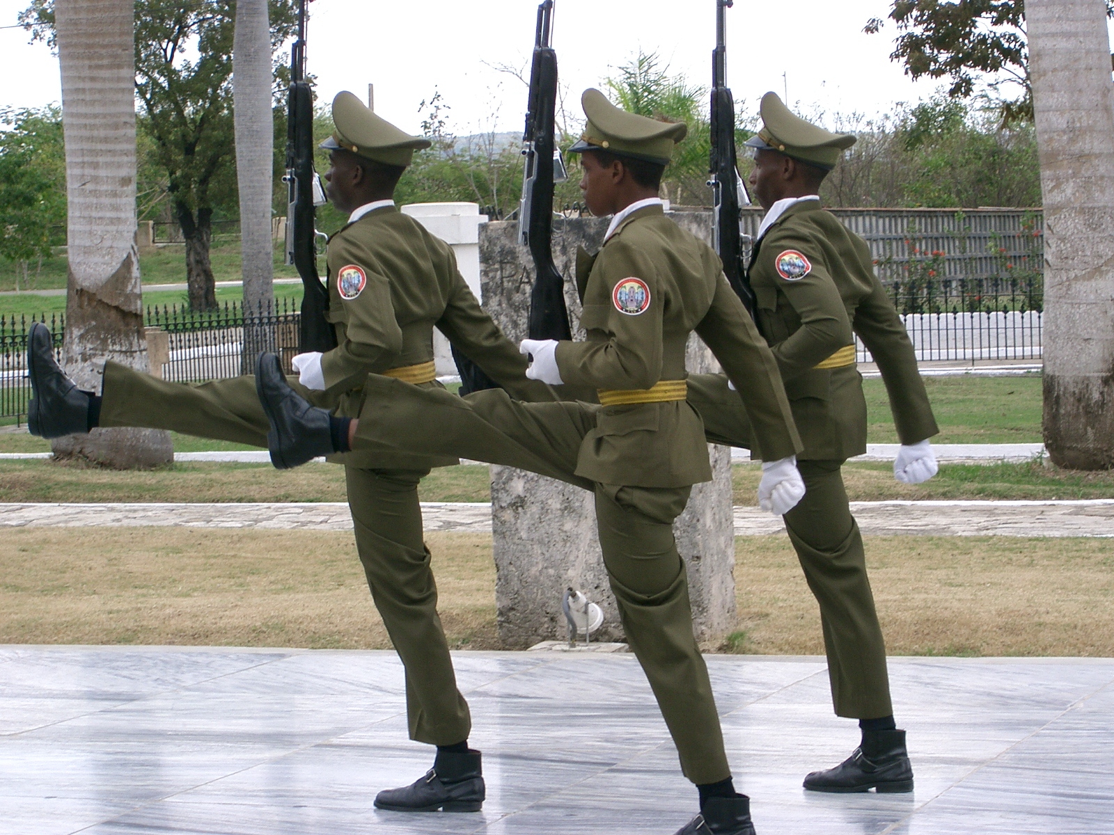 Soldiers of the Cuban Revolutionary Armed Forces (FAR) marching in Santiago de Cuba. The FAR has played a significant role in Cuban society and its international missions.