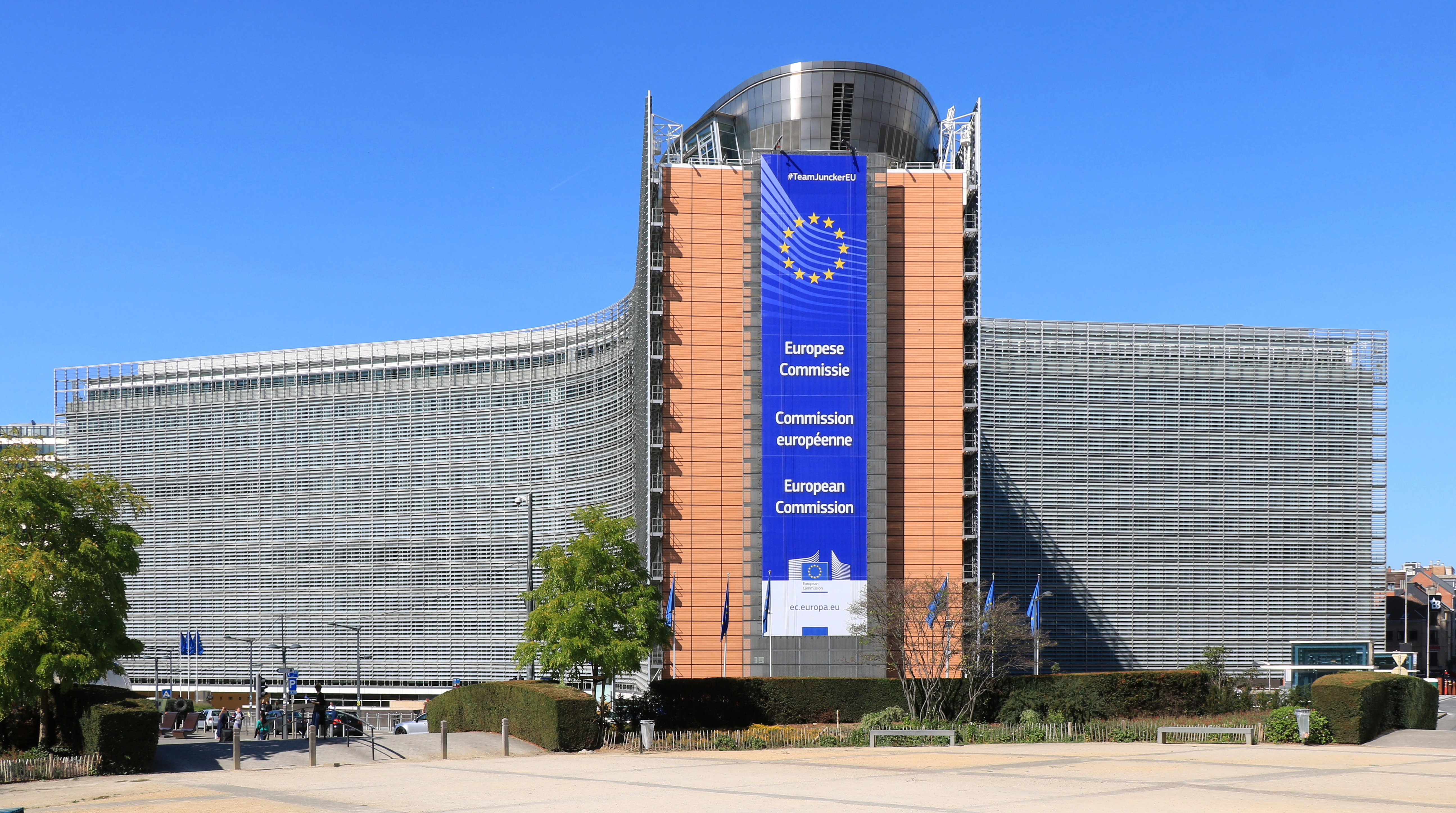 Gedung Berlaymont di Brussels, pusat dari Komisi Eropa.