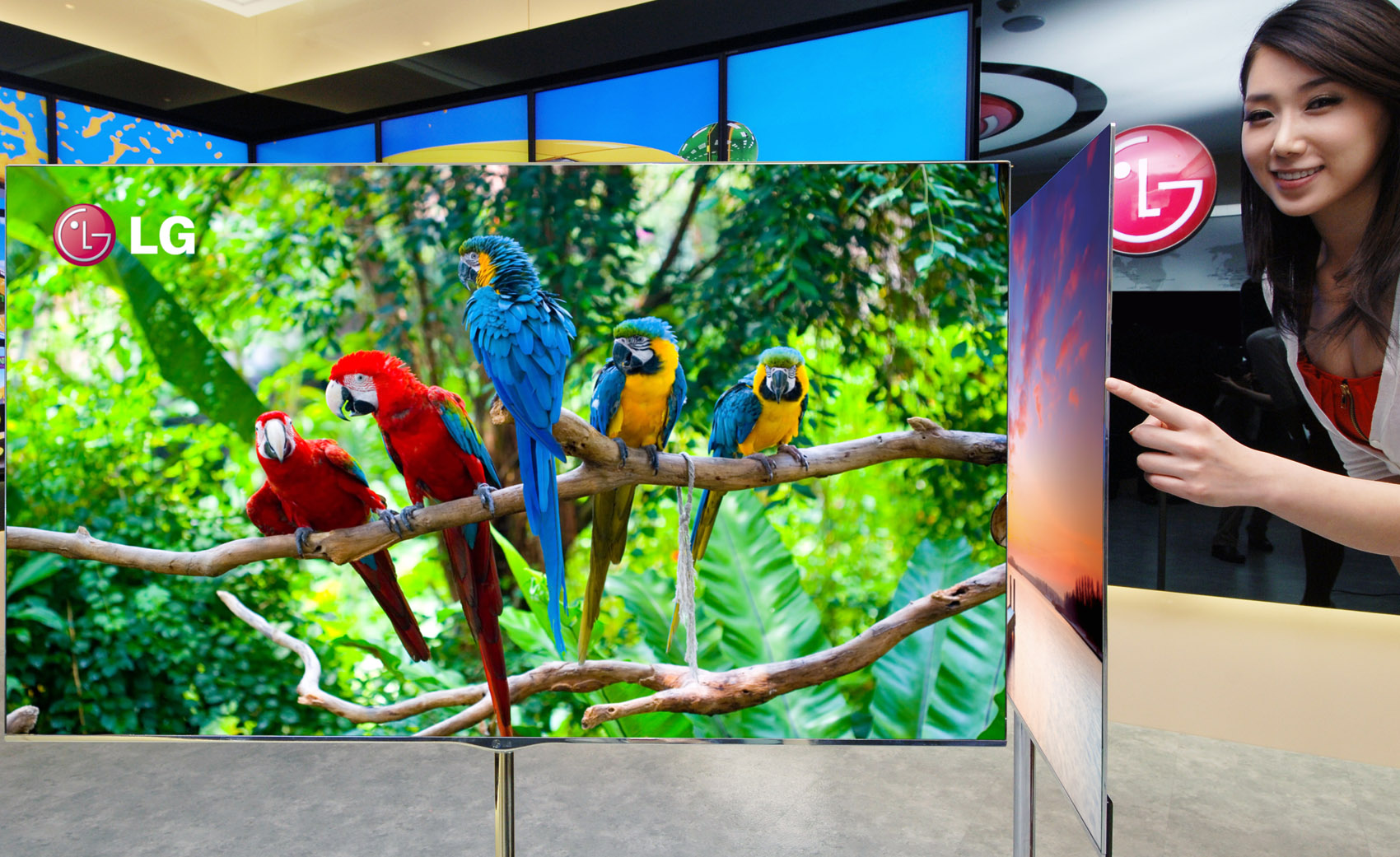 TV OLED 3D buatan LG Display Korea, pembuat LCD dan OLED terbesar di dunia