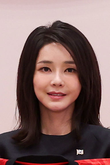 김건희
