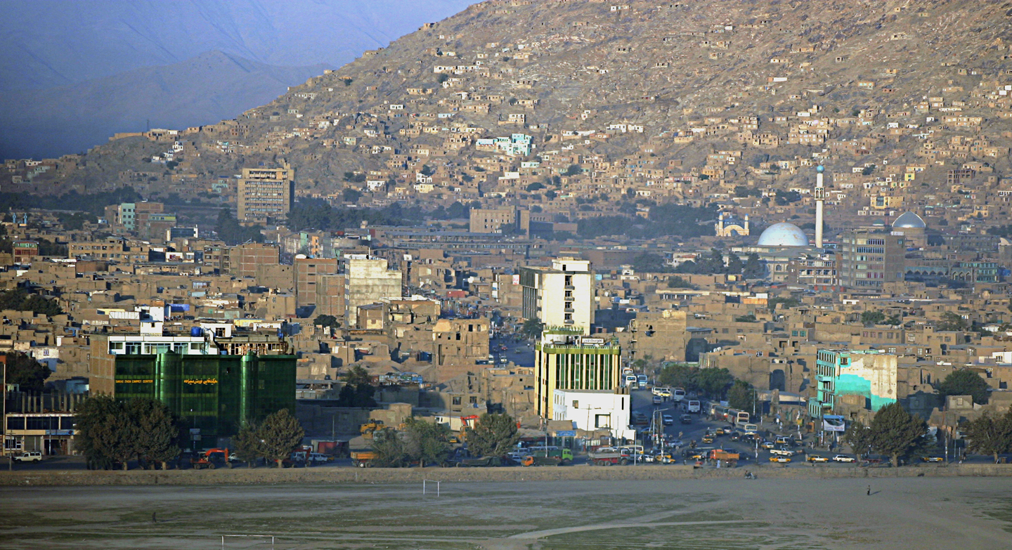 Đường chân trời Kabul, trưng bày cả các tòa nhà lịch sử và đương đại