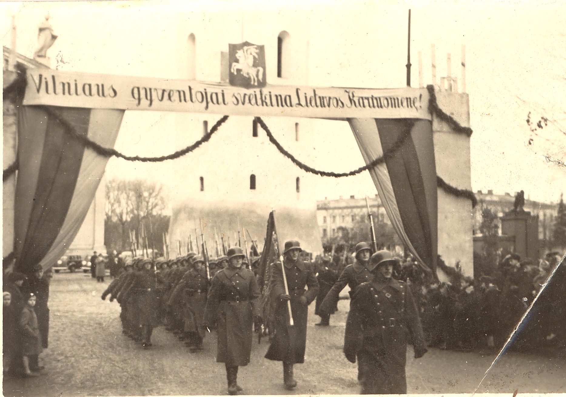 Lithuanian Armed Forces entering Vilnius in October 1939, after the city was transferred to Lithuania under the terms of the Soviet-Lithuanian Mutual Assistance Treaty.
