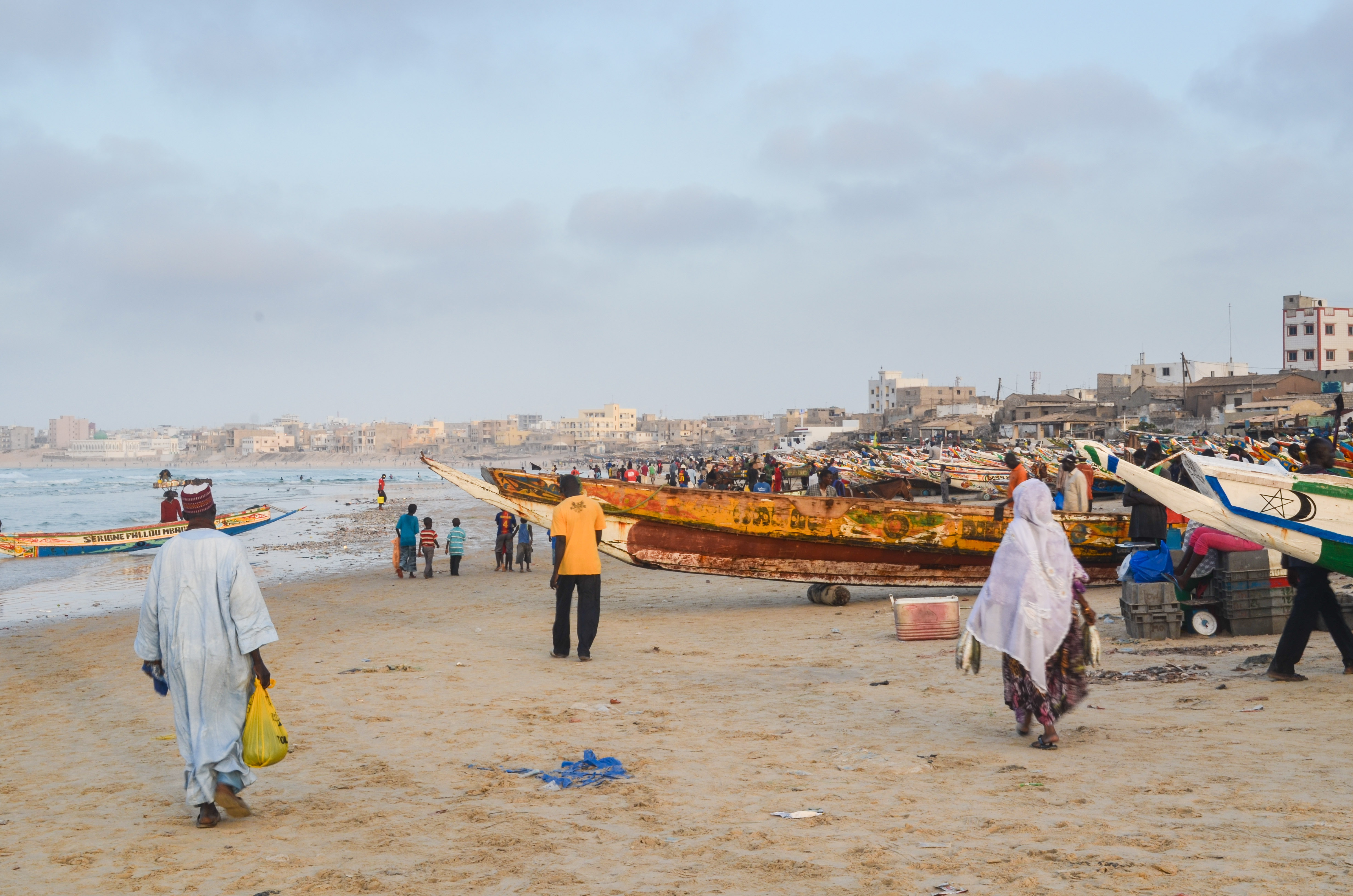 Thuyền đánh cá ở Dakar