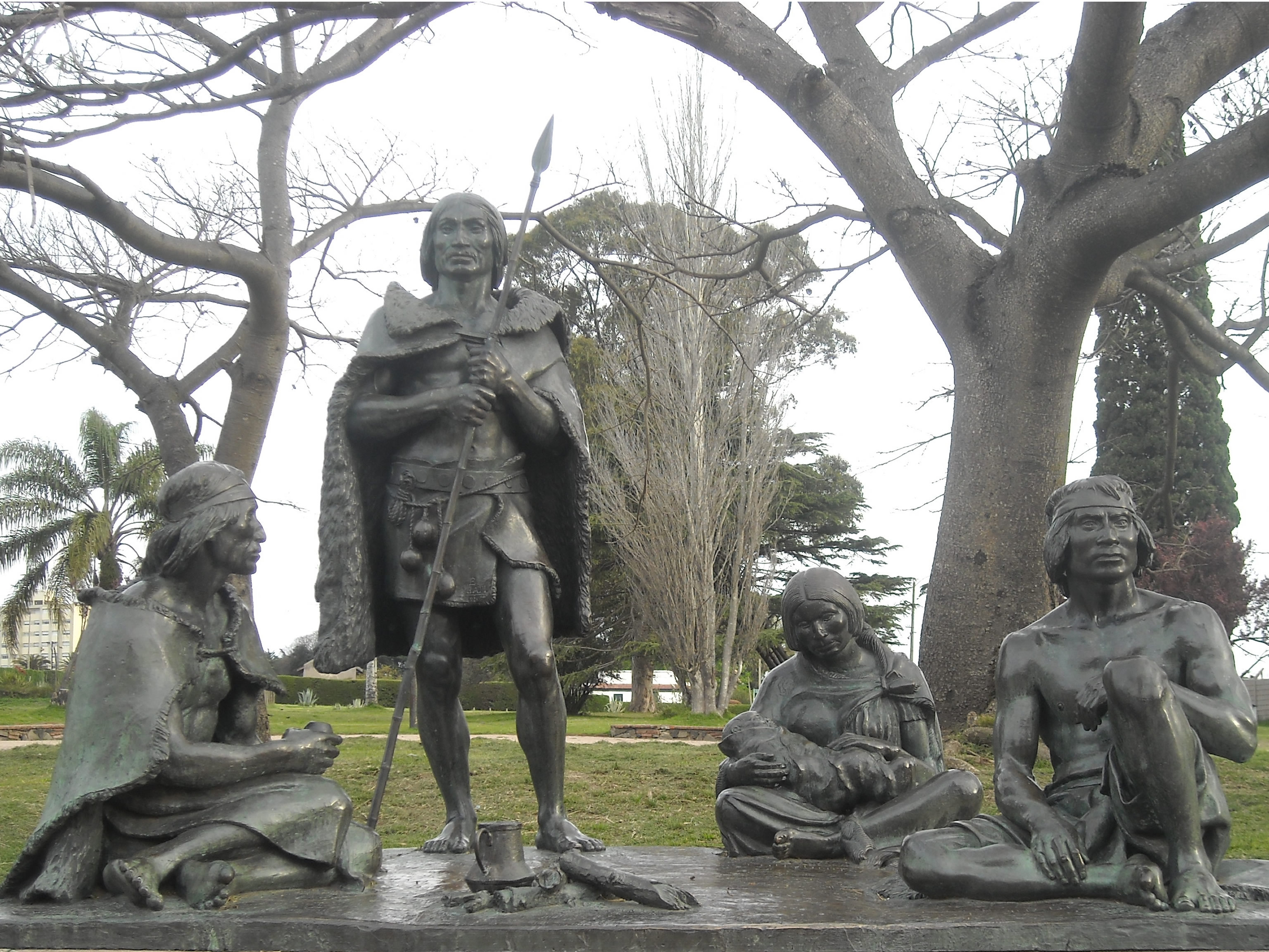 Monumen untuk empat Charrúa terakhir, penduduk asli Uruguay.