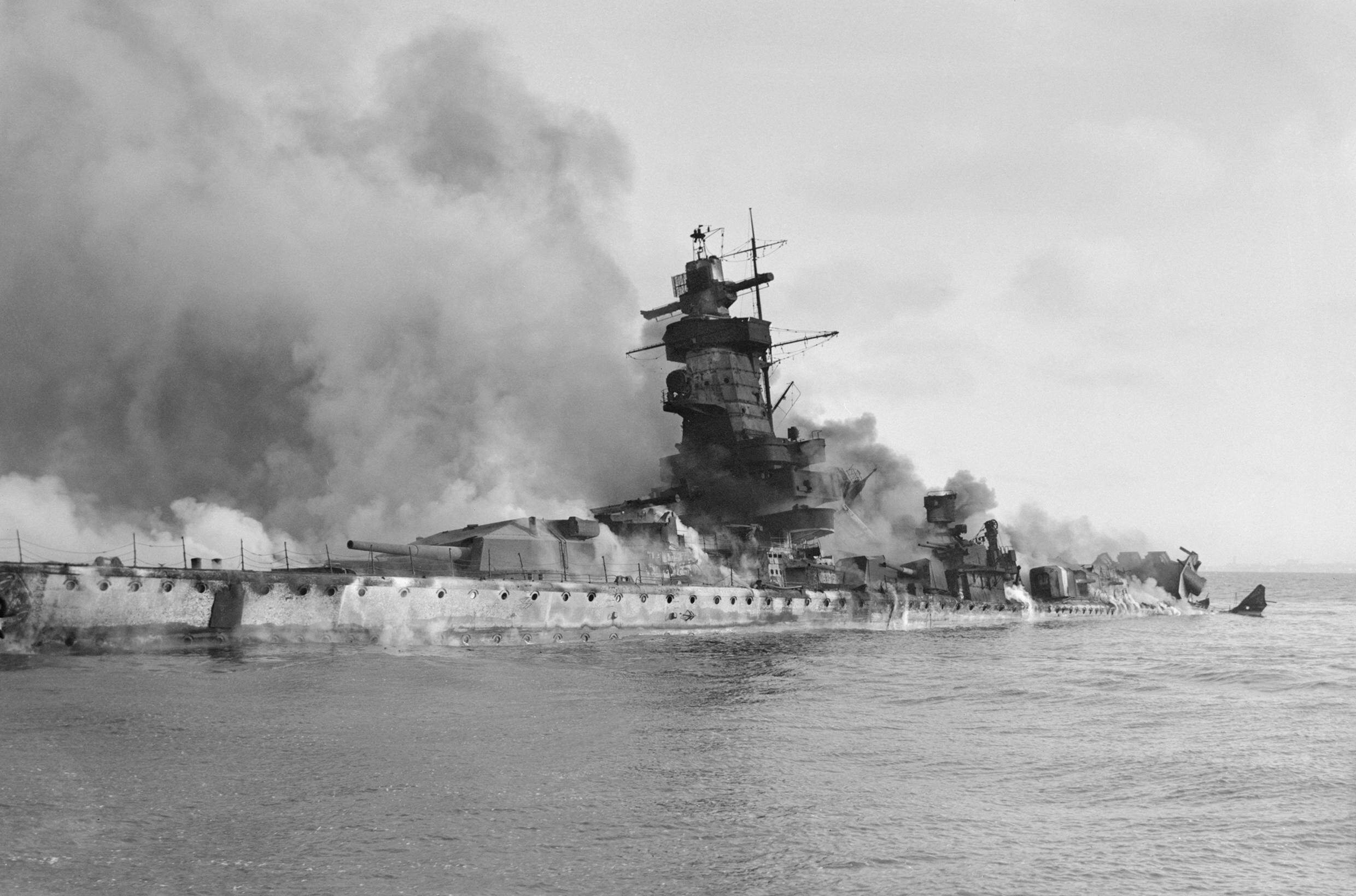 Tenggelamnya kapal penjelajah Jerman Admiral Graf Spee adalah peristiwa paling terkenal yang terjadi di Uruguay selama Perang Dunia II.