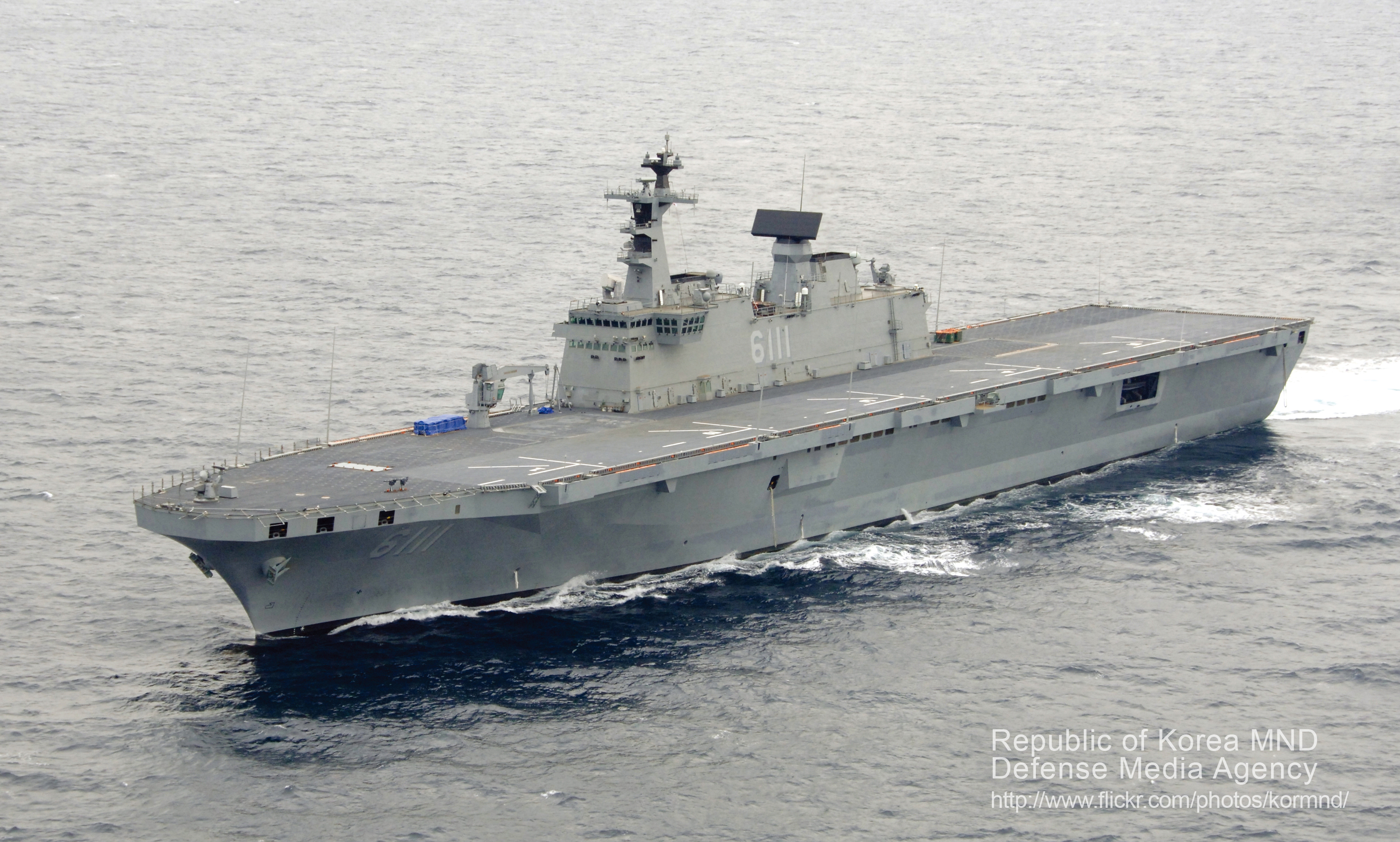 ROKS Dokdo, kapal utama dari kapal serbu amfibi kelas Dokdo, dibangun oleh Hanjin Heavy Industries