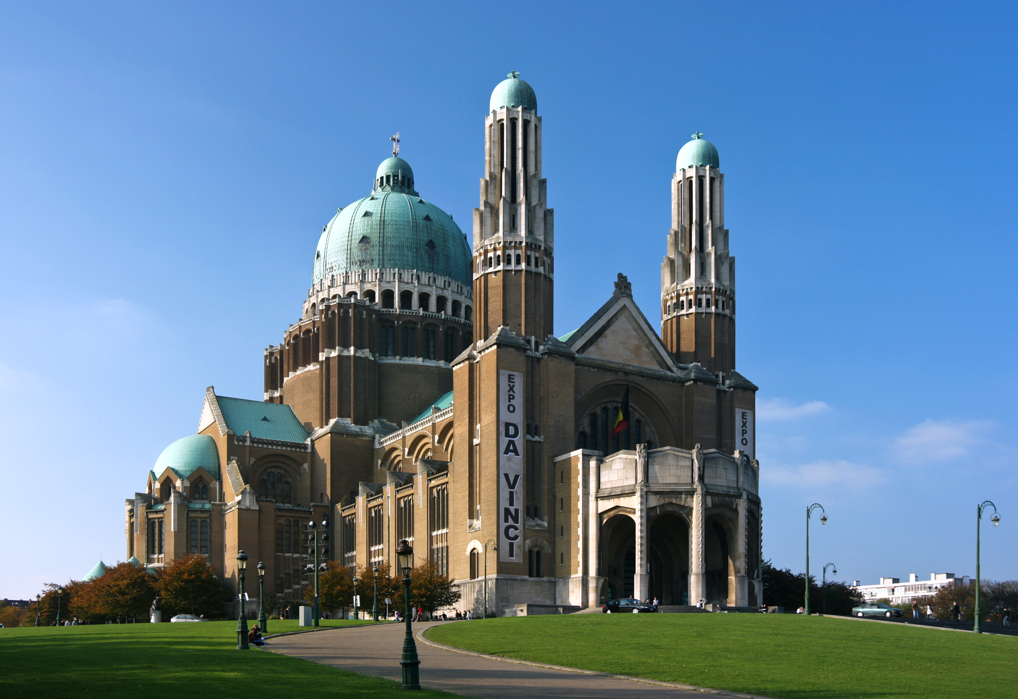 Basilika Hati Kudus di Koekelberg, Brussels.
