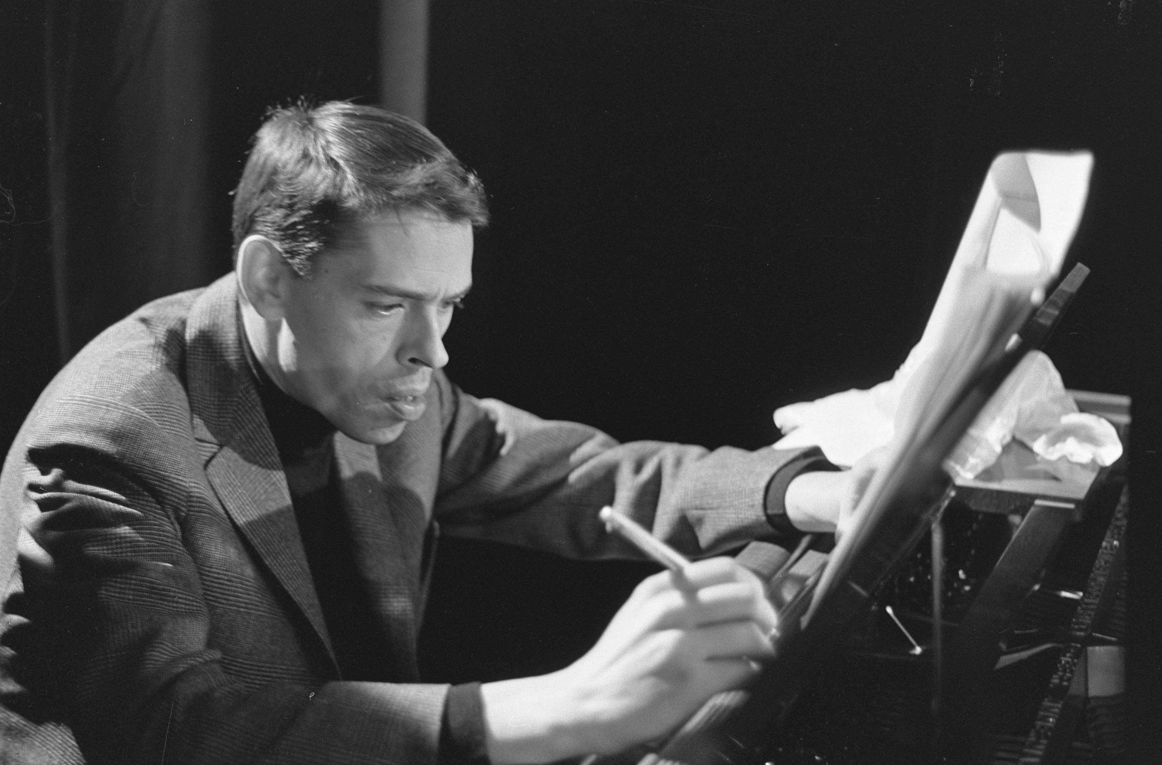 Jacques Brel, penyanyi dan penulis lagu Belgia yang terkenal secara internasional.