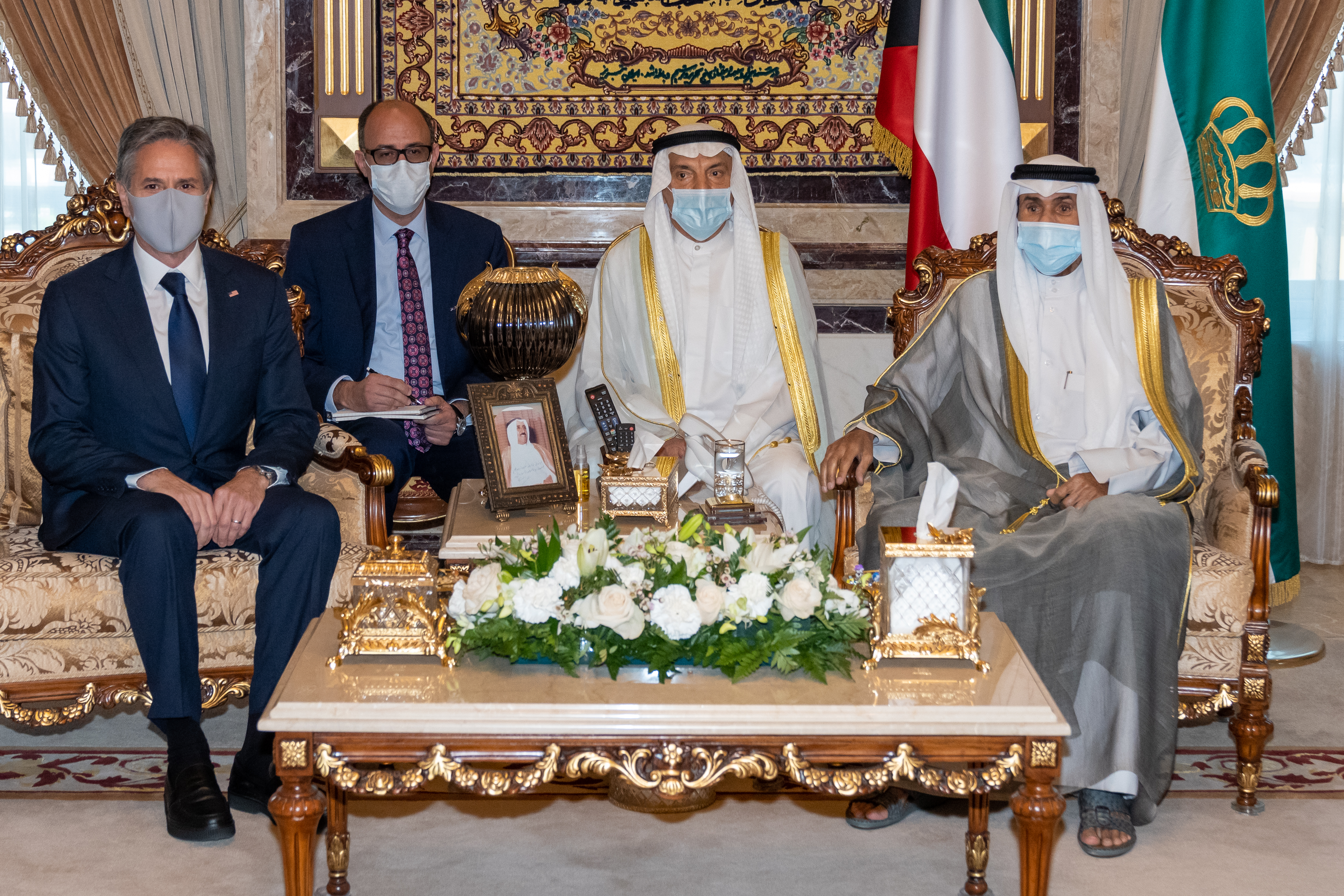 Tiểu vương Kuwait Sheikh Nawaf và thái tử Mishal cùng Ngoại trưởng Hoa Kỳ Antony Blinken, tháng 7 năm 2021