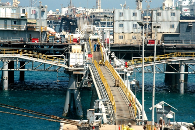 alt=Cảng dầu Basra