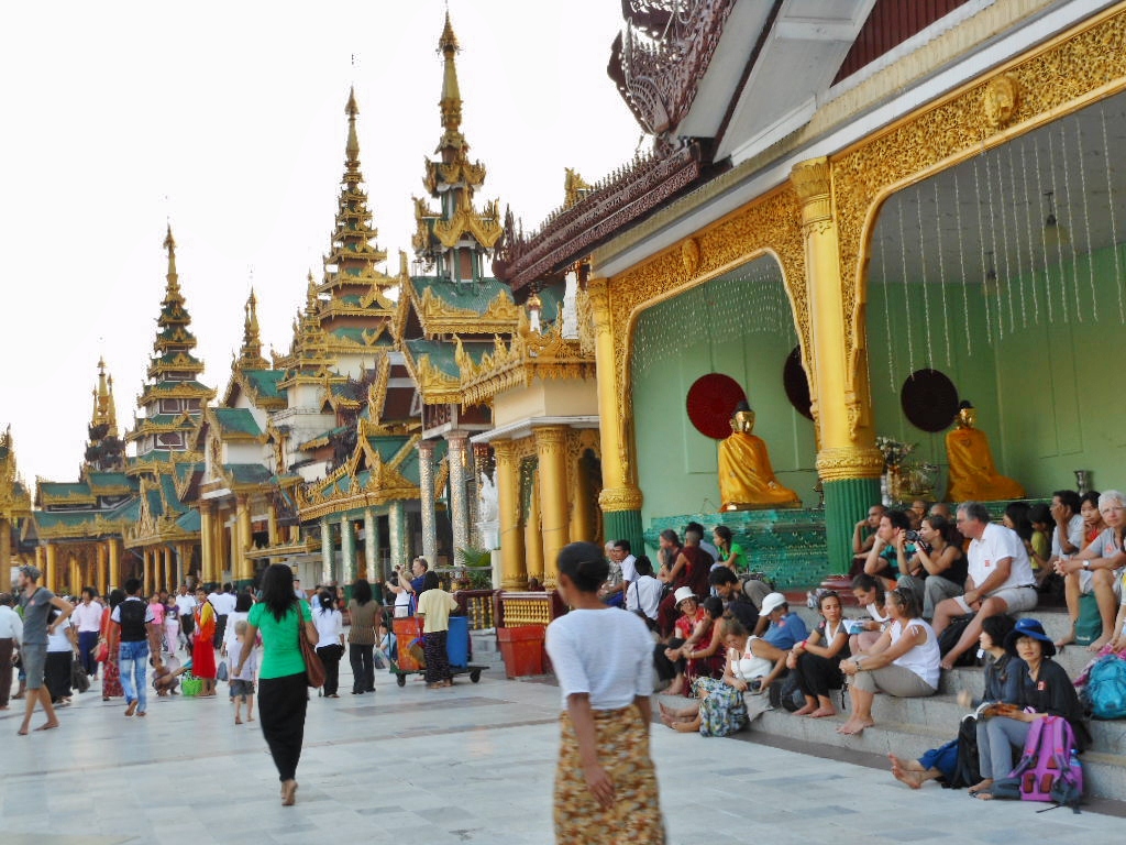 Khách du lịch tại Myanmar