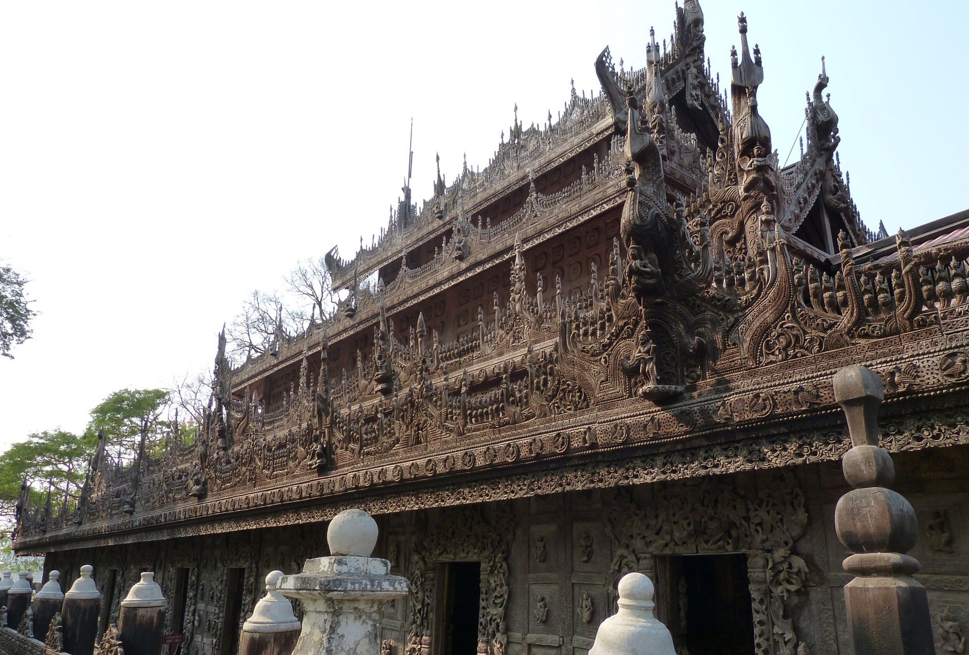 Tu viện Shwenandaw  Một trong những công trình kiến trúc Phật giáo tiêu biểu của Myanmar
