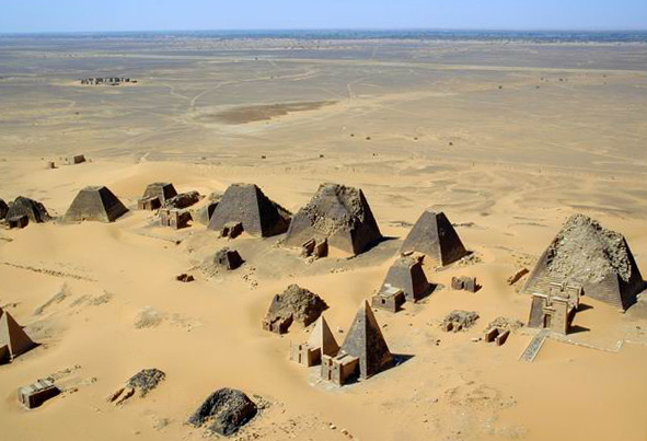 Piramida Nubia di Meroë.