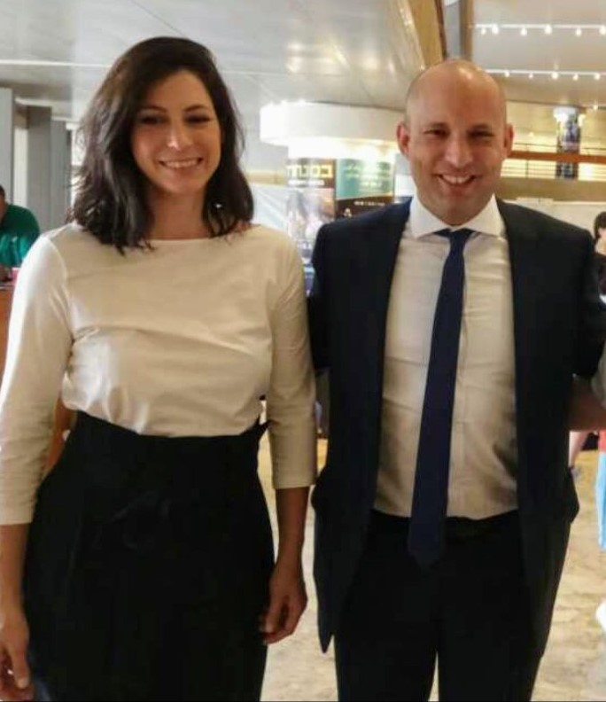 Gilat dan Naftali Bennett, 2017