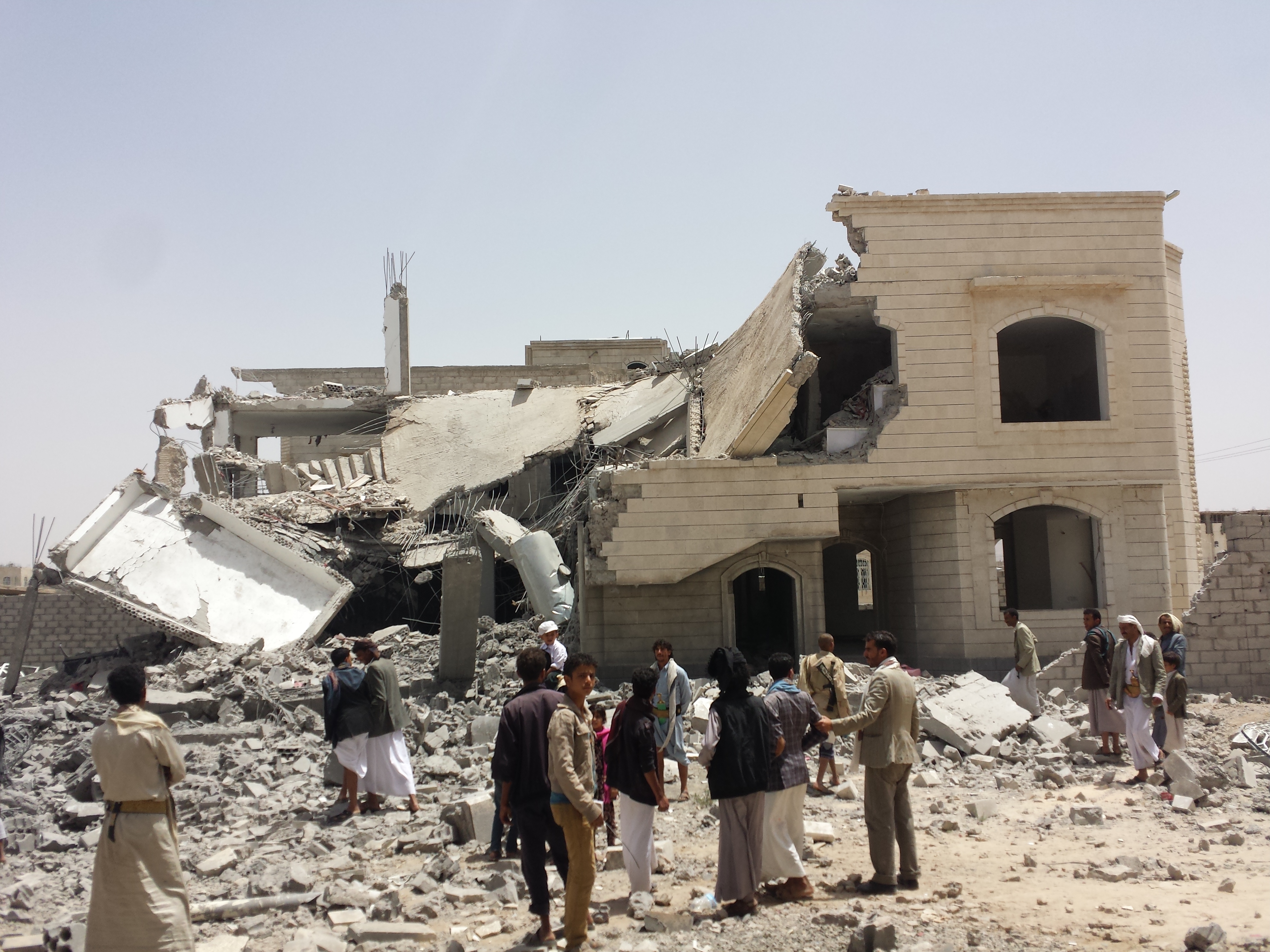Serangan udara pimpinan Saudi di Sana'a, 12 Juni 2015