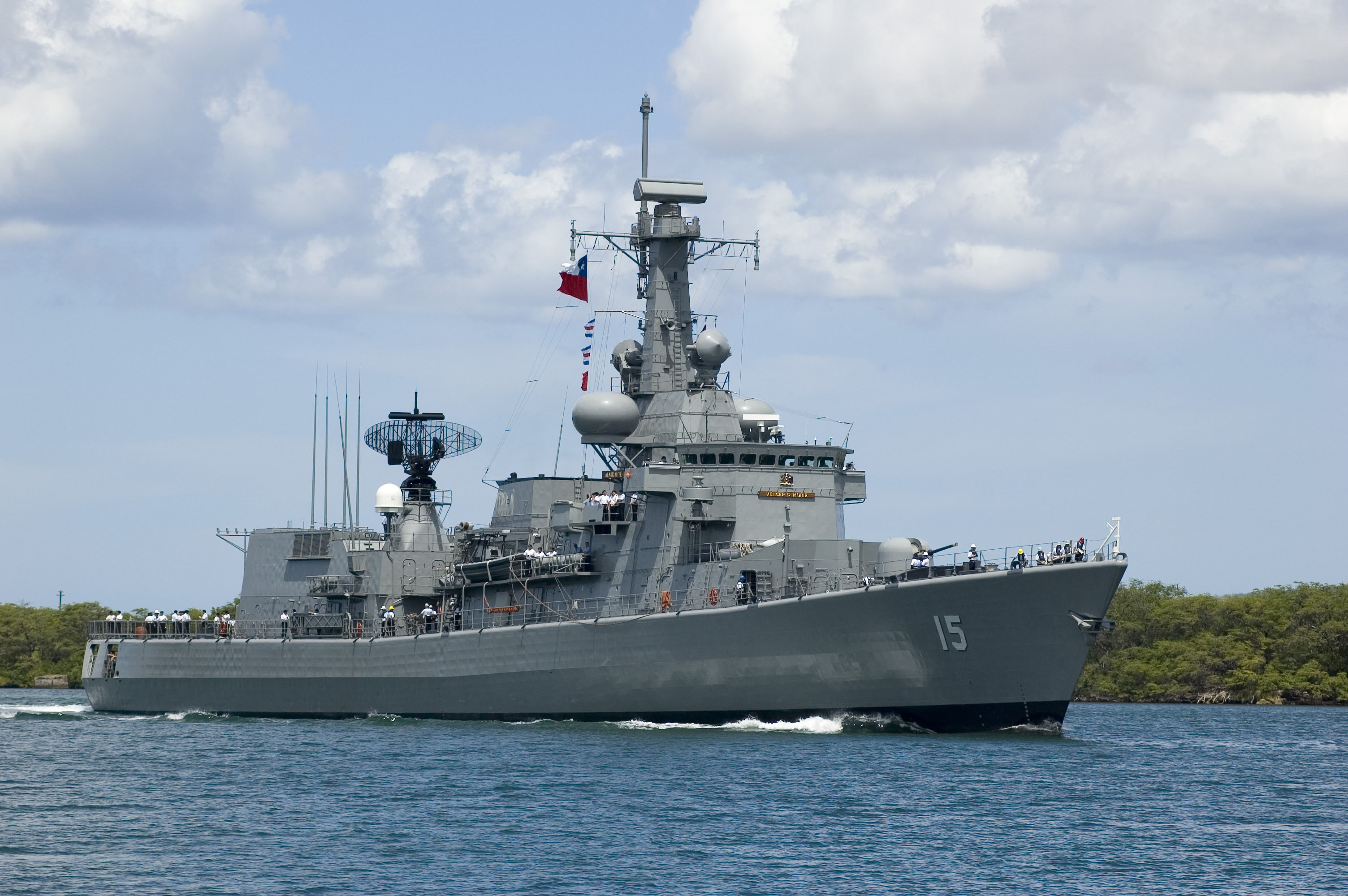 チリ海軍のカレル・ドールマン級フリゲート