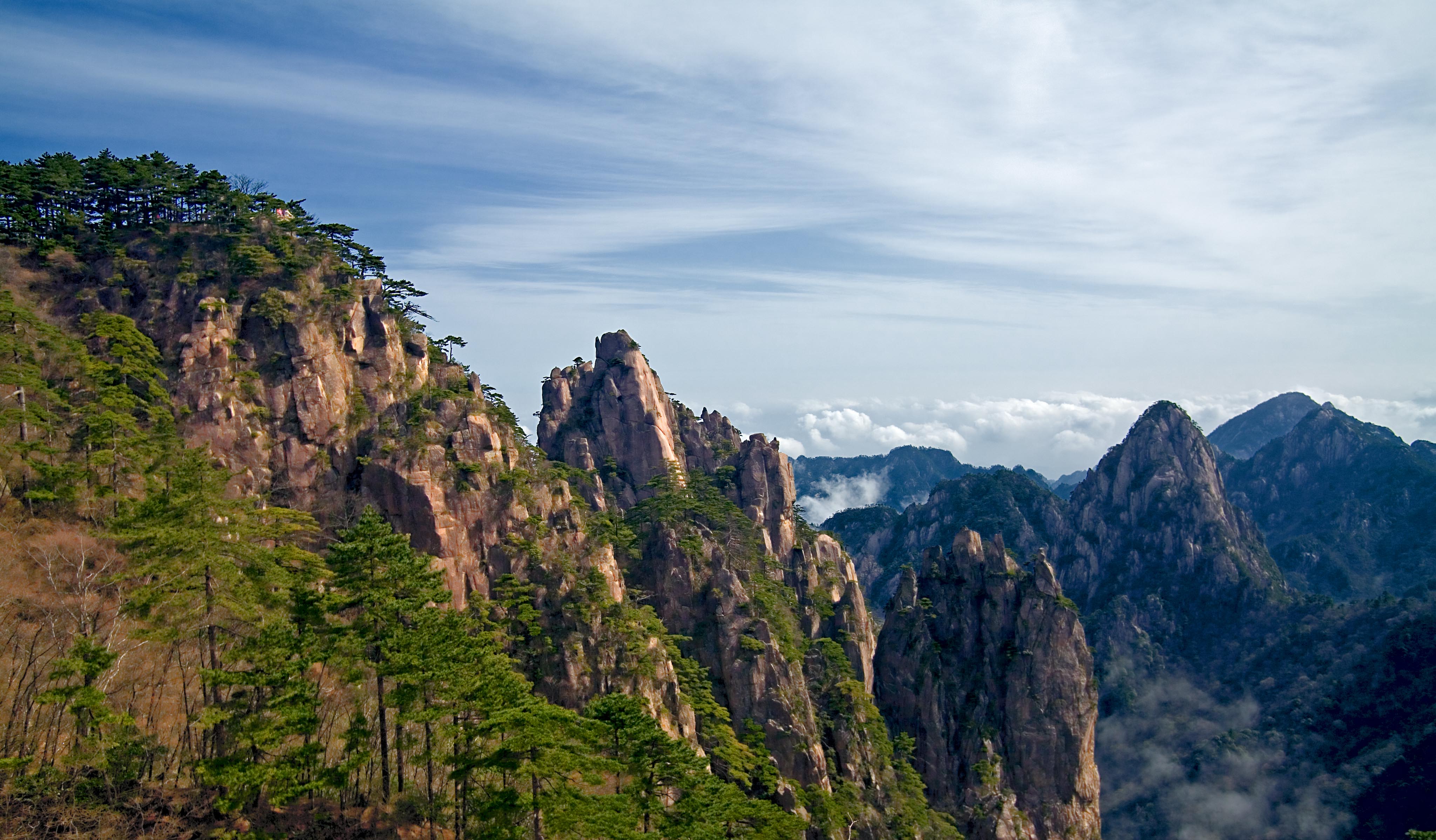 황산 전경