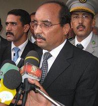 Mohamed Ould Abdel Aziz di kota kelahirannya, Akjoujt, pada 15 Maret 2009.