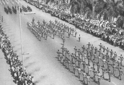 Portuguese Armed Forces marching in Luanda during the Portuguese Colonial Wars (1961-1974).