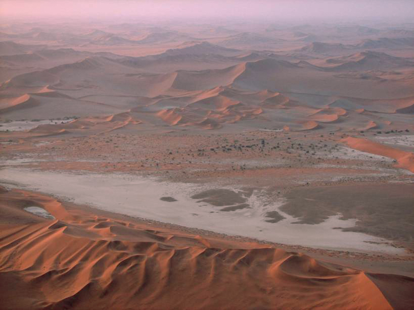 Gurun Namib.