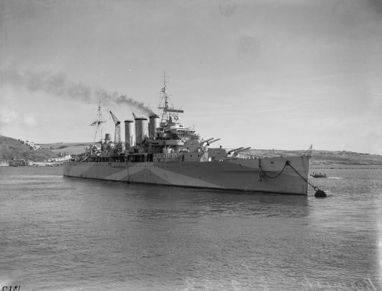 イギリス軍によるアイスランド侵攻を主導したイギリス海軍の重巡洋艦「ベリック」