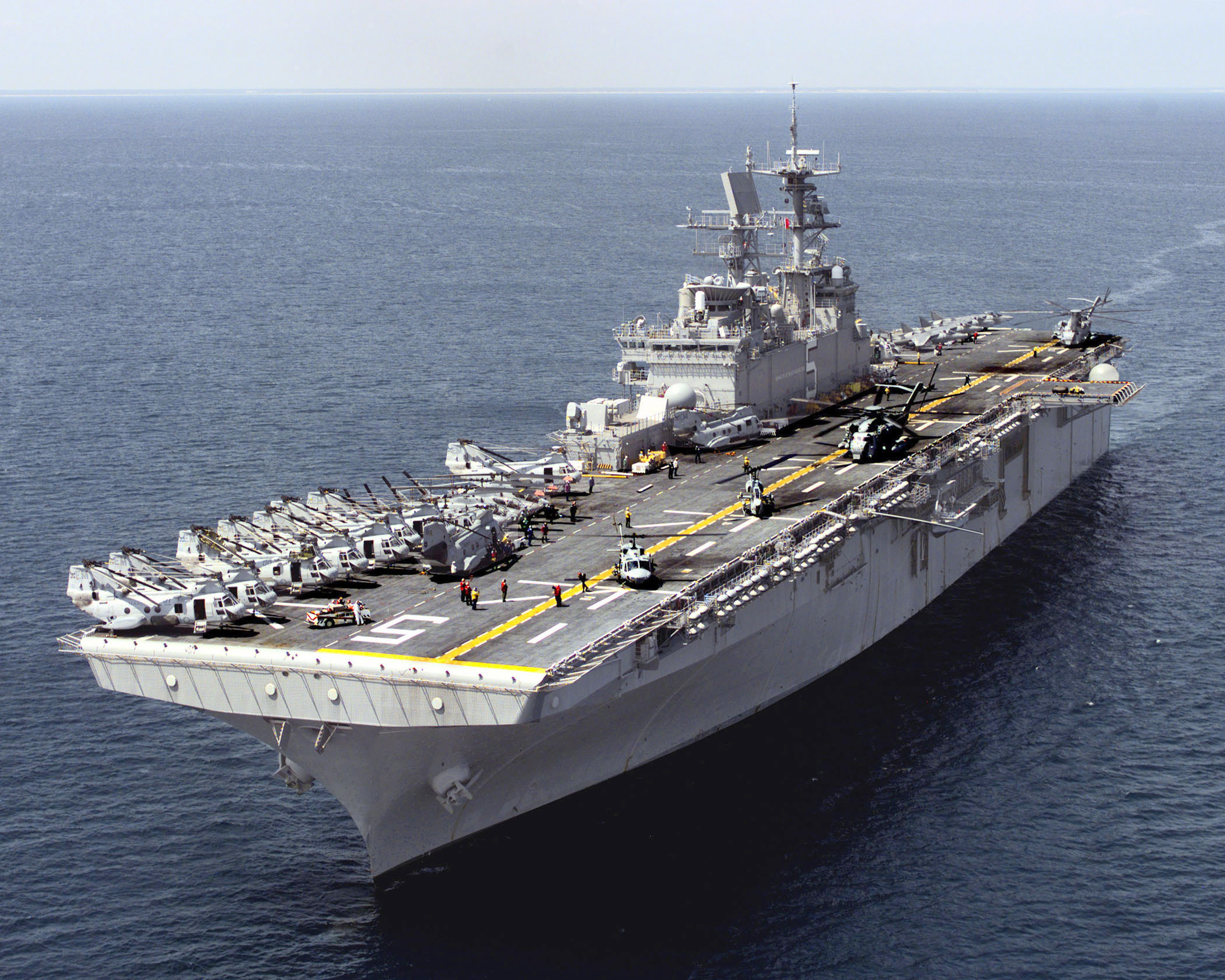 USS Bataan (LHD-5), 1999년 대서양에서 작전 준비 중