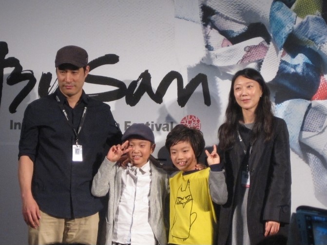 2013 부산국제영화제에서 영화 《보호자 (2014년 영화)|보호자》 출연자들과 함께 한 고서희 (제일 오른쪽)