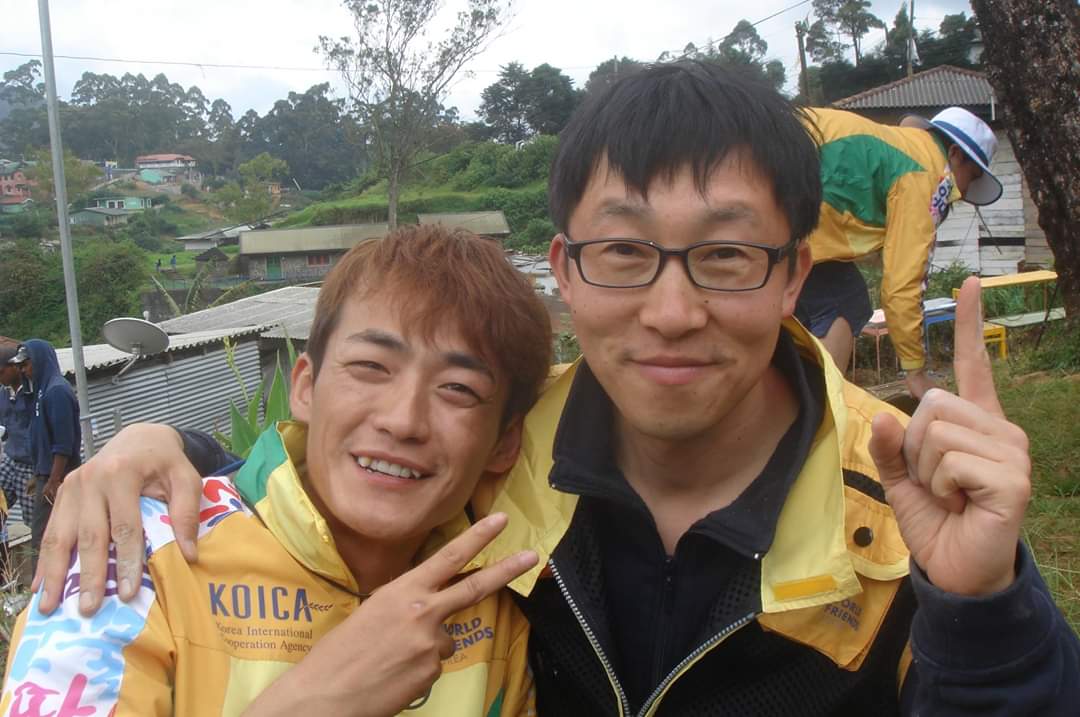 2012년 MBC 코이카의 꿈 스리랑카편, 한민관(왼쪽), 이건(오른쪽)