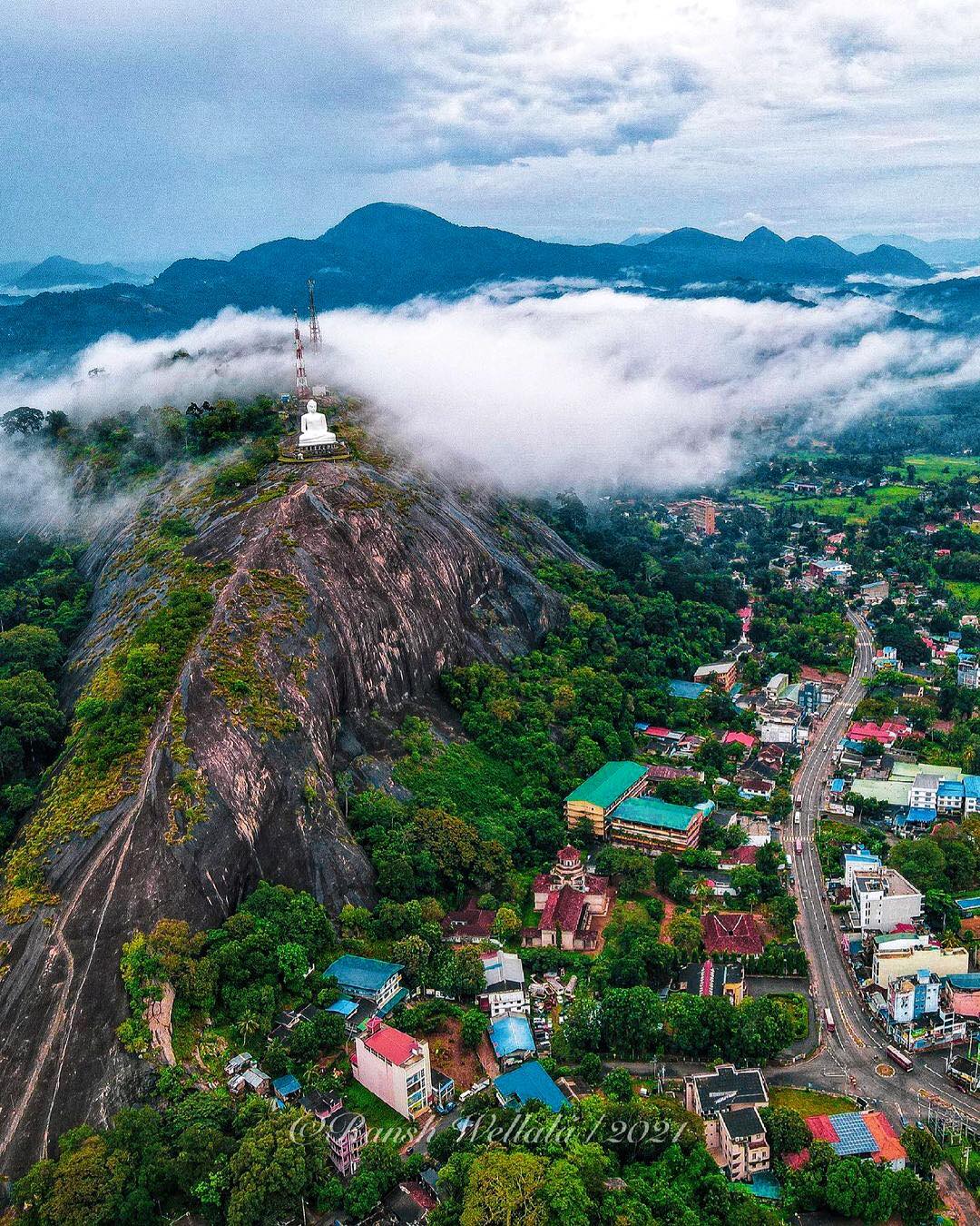 쿠루네갈라 시의 항공 사진