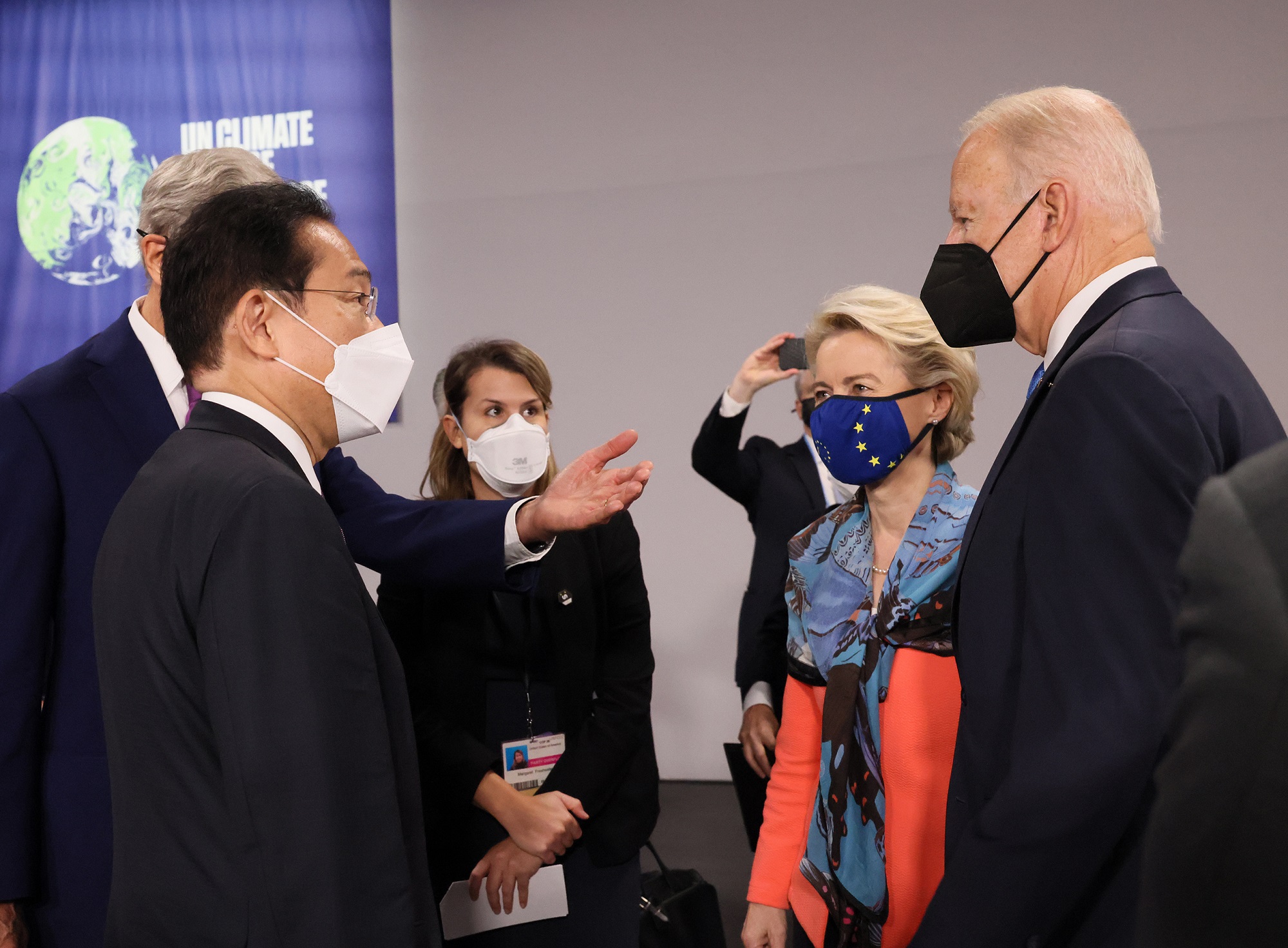 2021년 11월, 미국 대통령 조 바이든과 함께한 기시다 후미오.