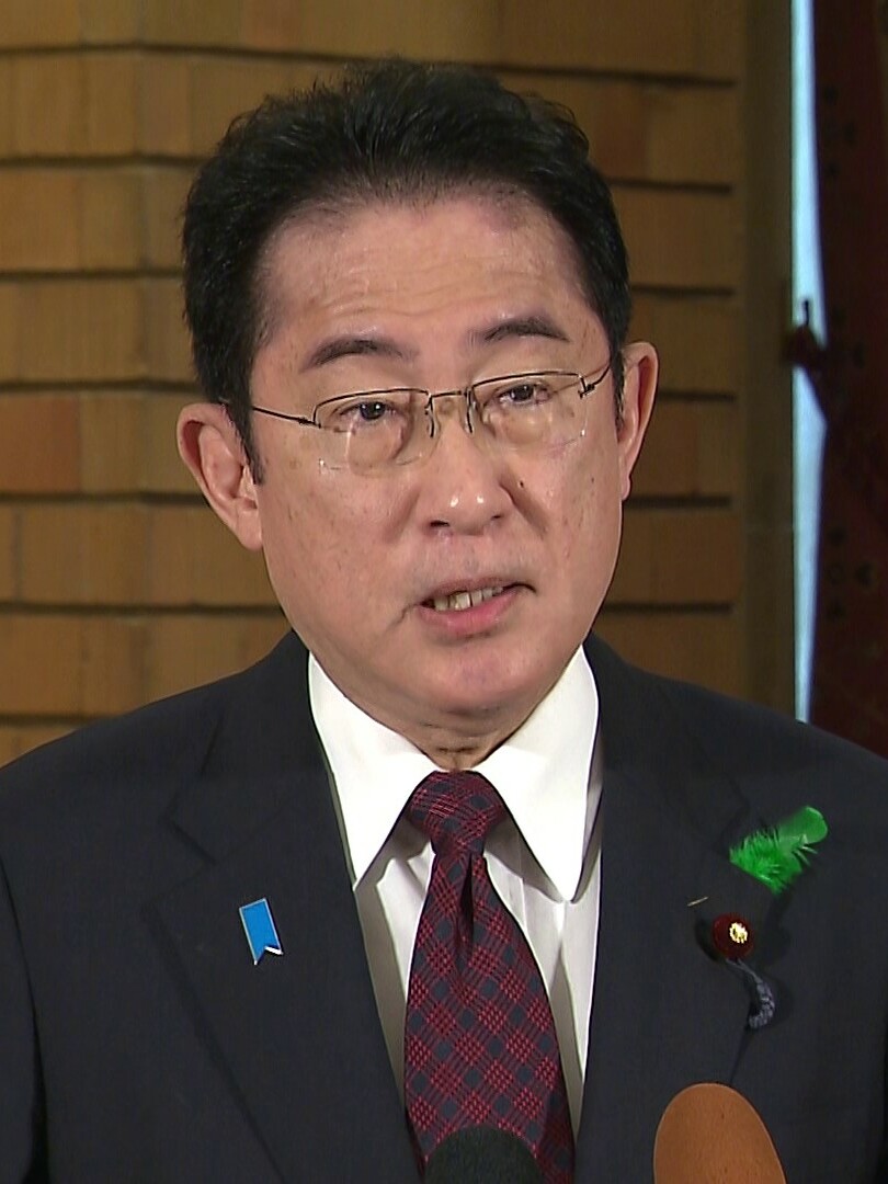 2023년 4월 15일, 암살 시도 다음 날 기자회견을 하는 기시다.