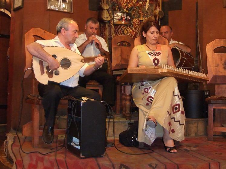 Musisi rakyat Armenia