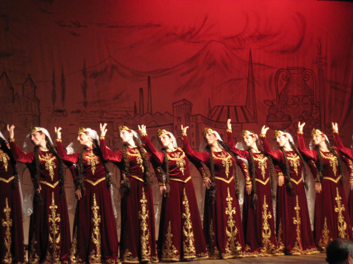 Tarian Armenia tradisional