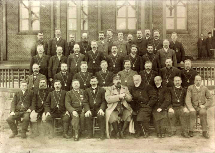 Rural Estonians began practicing democratic local governance in the 19th century. This photograph shows municipal elders (parish heads) of Viljandi County in the 1880s, representing early forms of local Estonian political participation.