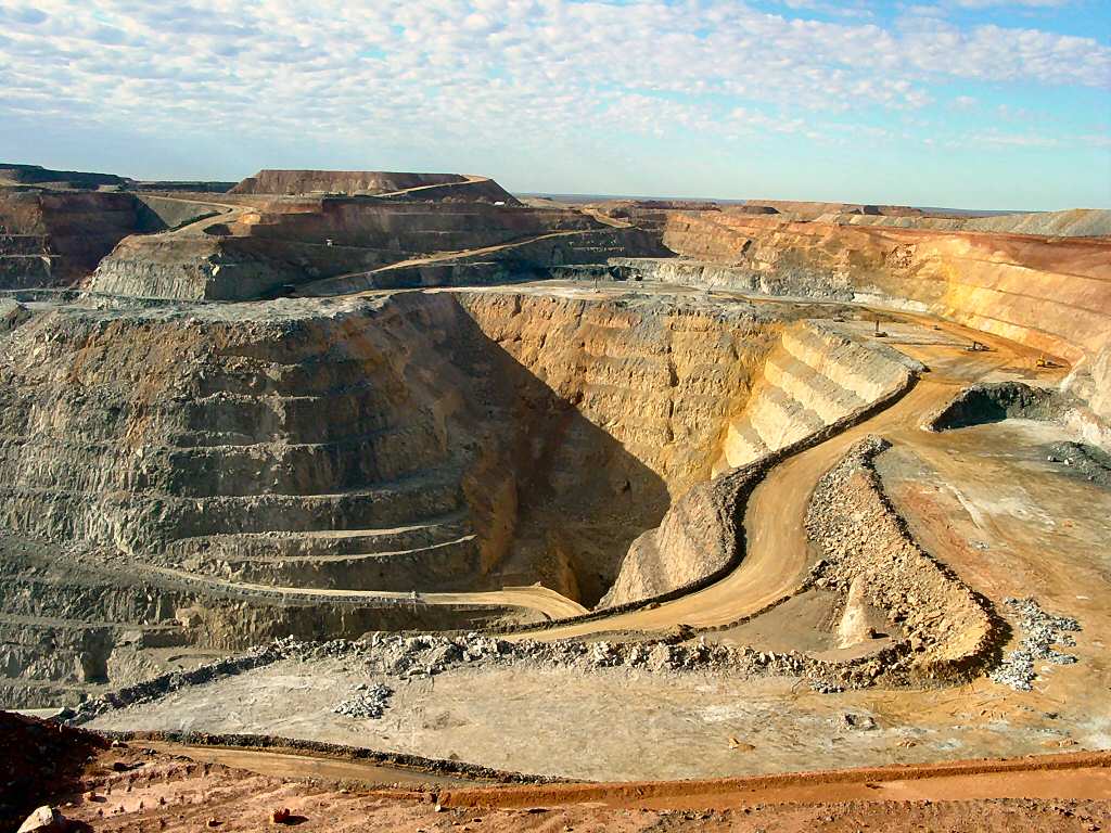 カルグーリーにあるスーパーピット金鉱。オーストラリア最大の露天掘り鉱山。