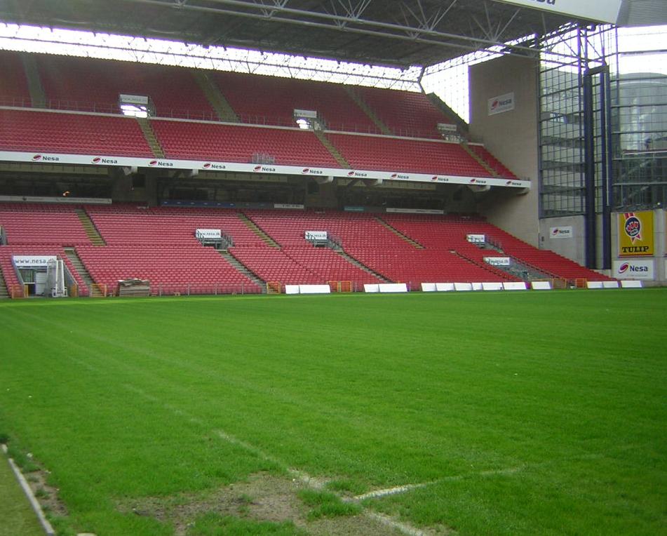 Stadion Parken, stadion nasional Denmark dan kandang F.C. Copenhagen.