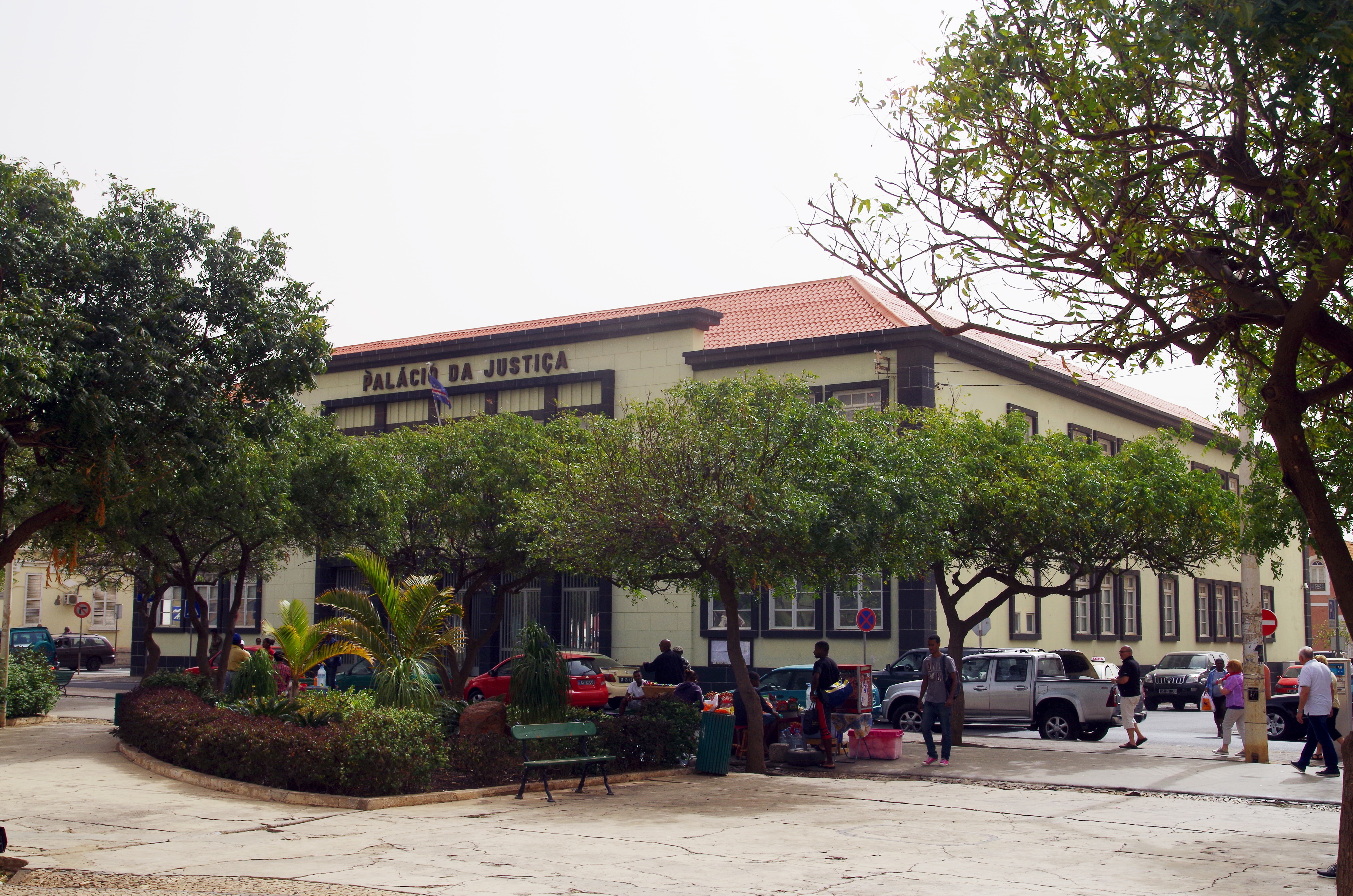 The Palácio da Justiça (Palace of Justice) in Praia, housing key judicial institutions.