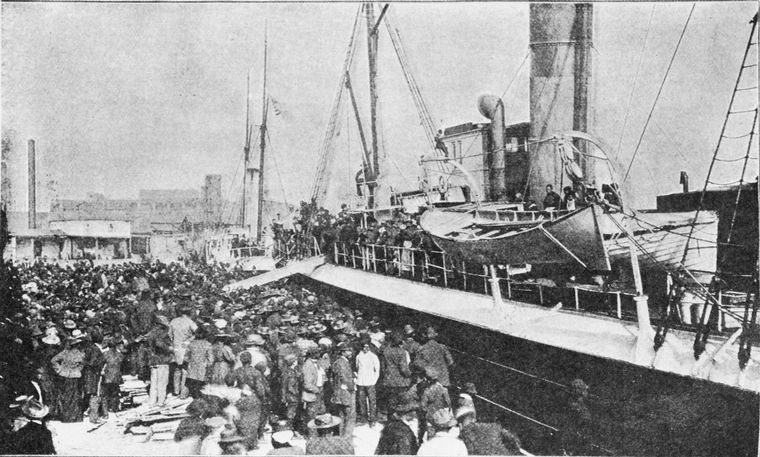 Orang Afrika-Amerika berangkat ke Liberia, 1896. ACS mengirim emigran terakhirnya ke Liberia pada tahun 1904.