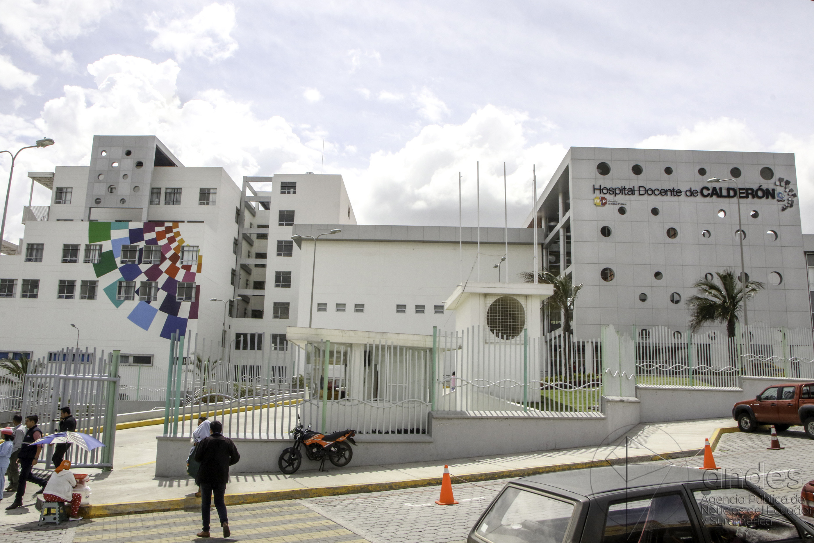 Hospital Docente de Calderón in Quito, an example of public healthcare infrastructure.