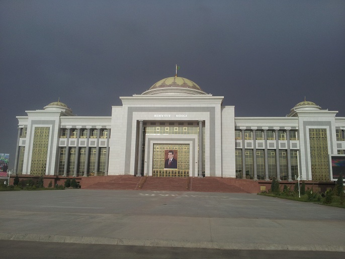 Cung điện Ruhyýet ở Türkmenabat.